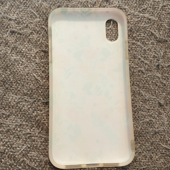iPhone XR Case - Picture 2 of 4